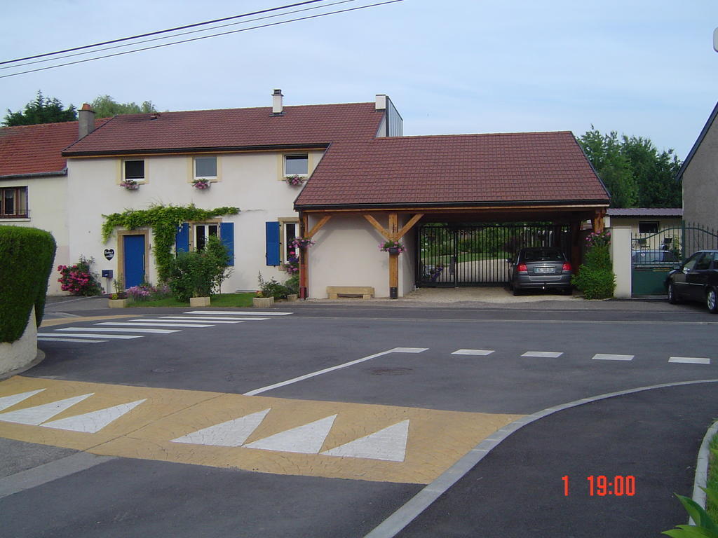 Bed and Breakfast Aux Plumes De Grigy Mety Exteriér fotografie